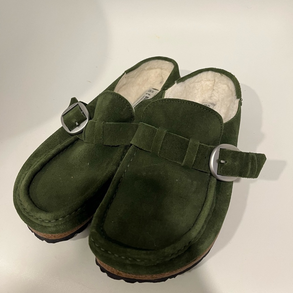 Birkenstock loafer like new, green color